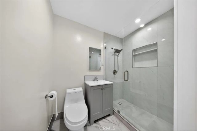 11840 Arminta Street, North Hollywood, CA 91605