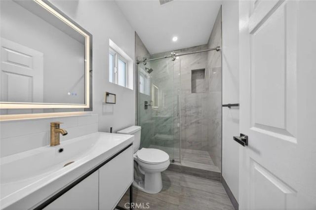 11840 Arminta Street, North Hollywood, CA 91605