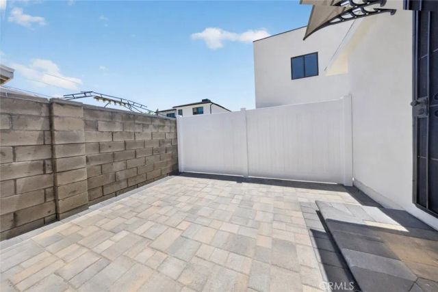 11840 Arminta Street, North Hollywood, CA 91605