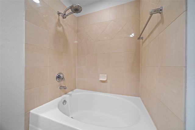 3333 Allen Parkway 606, Houston, TX 77019