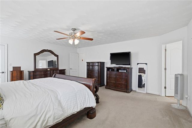 23 Ferncliff DR, Hampton, VA 23669