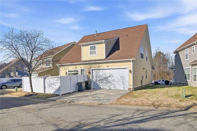 23 Ferncliff DR, Hampton, VA 23669