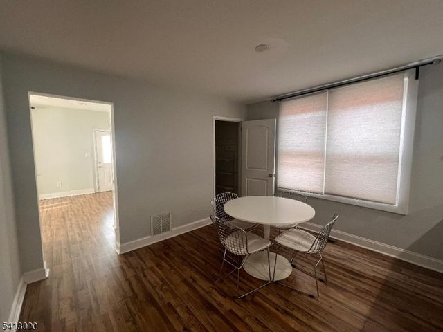 3 Fern St, Roselle Boro, NJ 07203