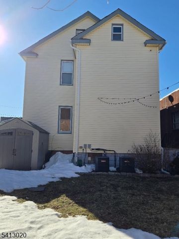 3 Fern St, Roselle Boro, NJ 07203