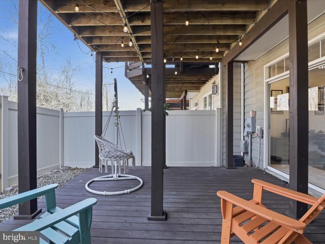 13308 COLCHESTER FERRY PL, Woodbridge, VA 22191