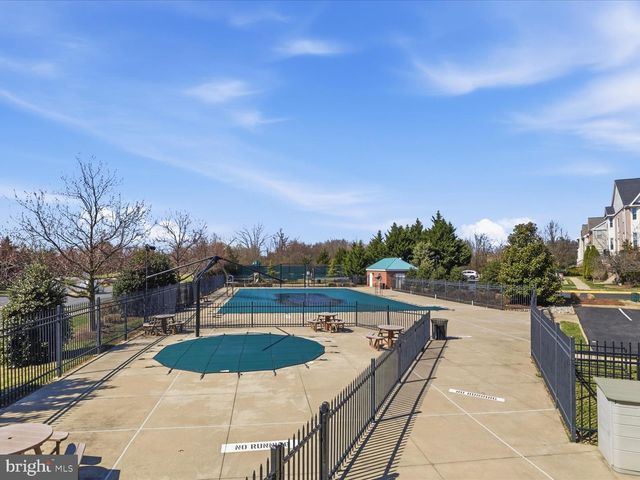 13308 COLCHESTER FERRY PL, Woodbridge, VA 22191