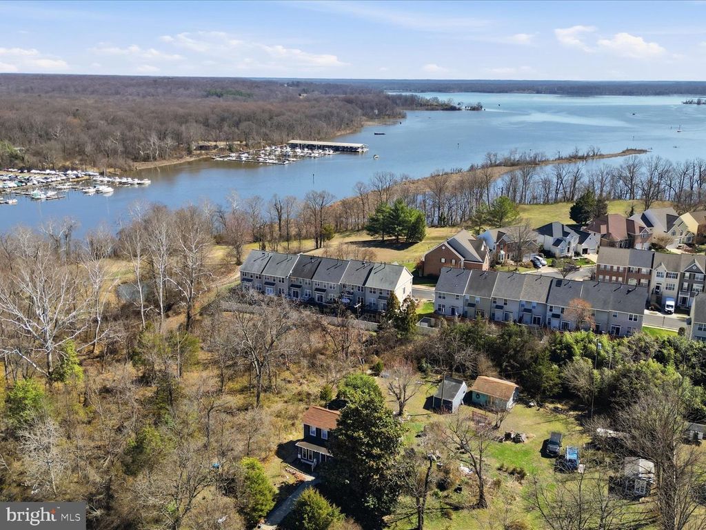 13308 COLCHESTER FERRY PL, Woodbridge, VA 22191