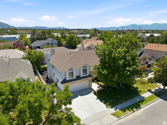 2154 E NEW HORIZON DR, Sandy, UT 84093