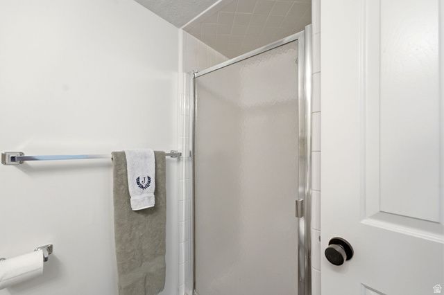 2154 E NEW HORIZON DR, Sandy, UT 84093