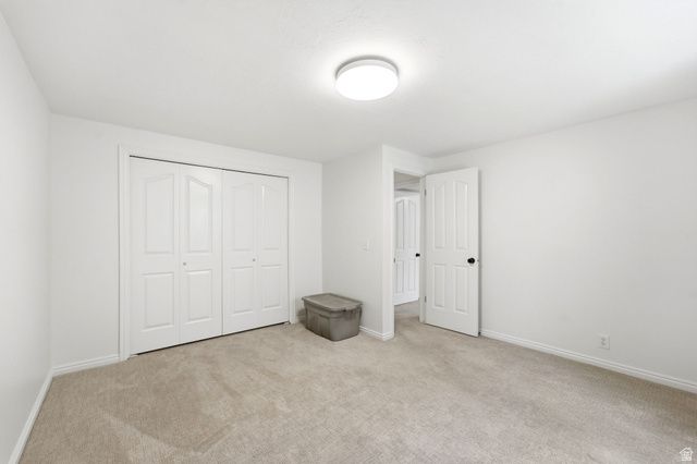 2154 E NEW HORIZON DR, Sandy, UT 84093