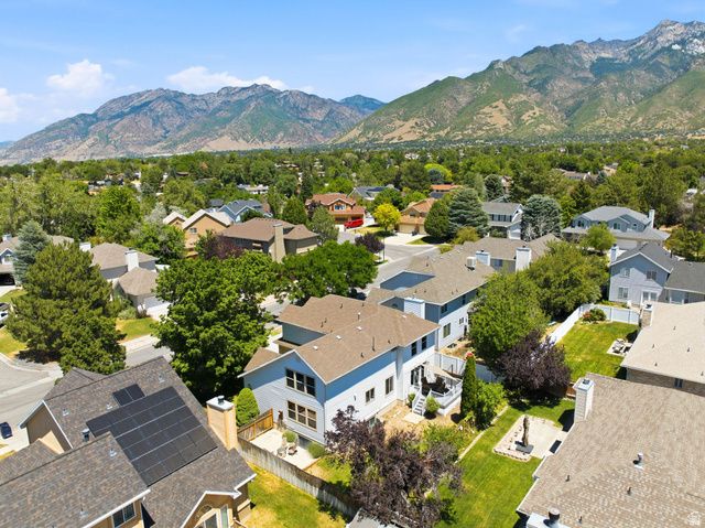 2154 E NEW HORIZON DR, Sandy, UT 84093