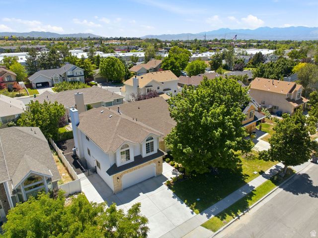 2154 E NEW HORIZON DR, Sandy, UT 84093
