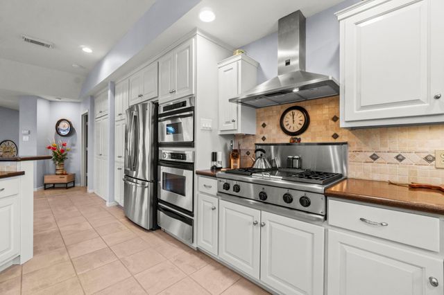 458 Mallard Point, Livingston, TX 77351