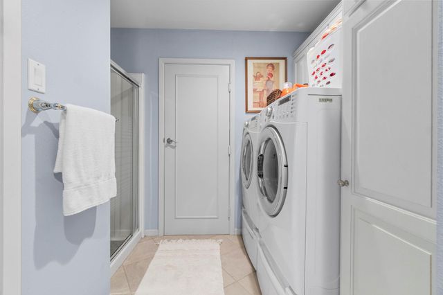 458 Mallard Point, Livingston, TX 77351