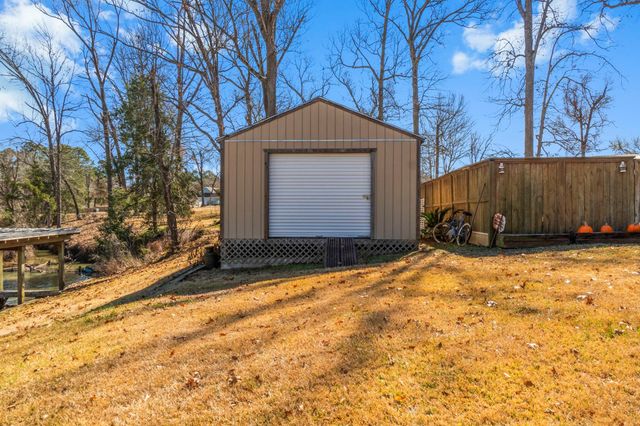 458 Mallard Point, Livingston, TX 77351