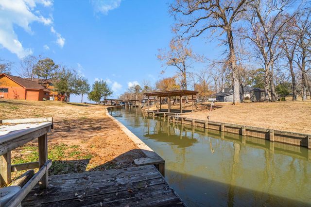 458 Mallard Point, Livingston, TX 77351