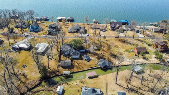 458 Mallard Point, Livingston, TX 77351