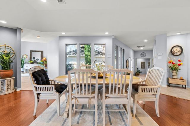 458 Mallard Point, Livingston, TX 77351