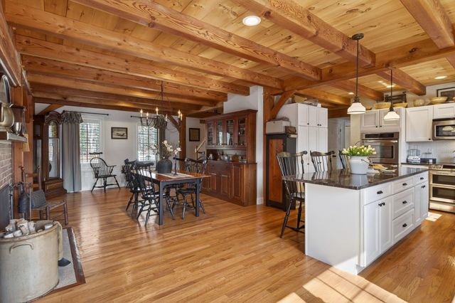 71 ODell Road, Sandown, NH 03873