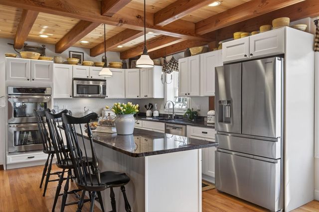 71 ODell Road, Sandown, NH 03873