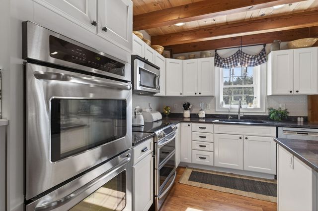 71 ODell Road, Sandown, NH 03873