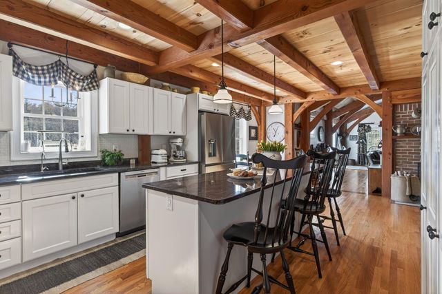 71 ODell Road, Sandown, NH 03873