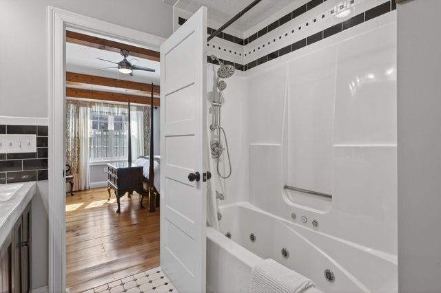 71 ODell Road, Sandown, NH 03873