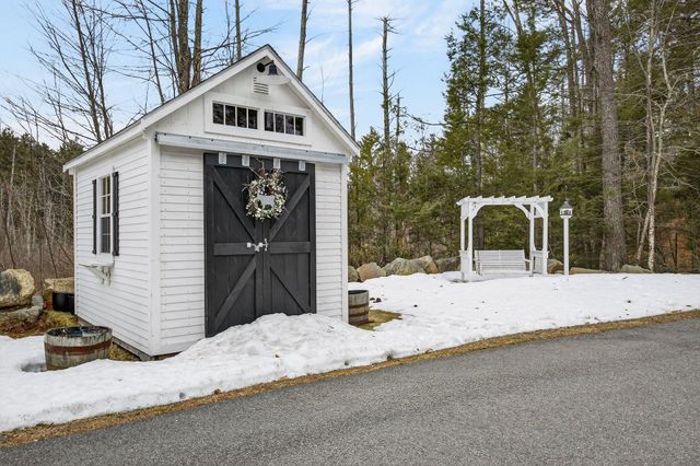 71 ODell Road, Sandown, NH 03873