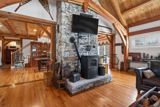 71 ODell Road, Sandown, NH 03873