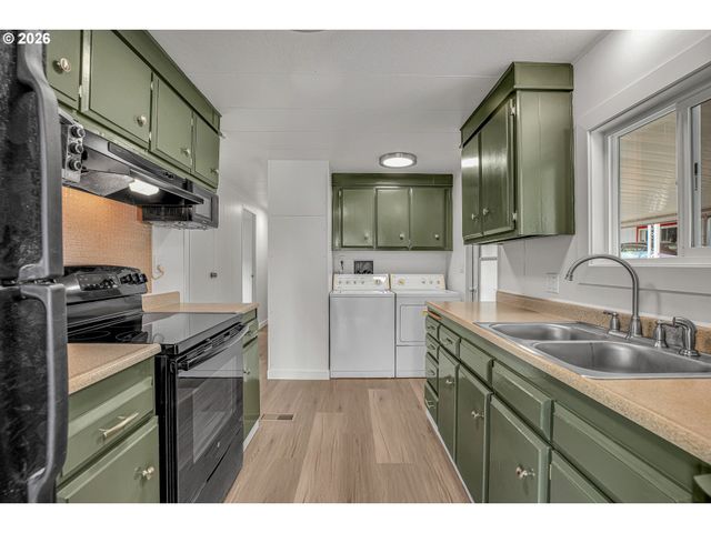 17240 Sw ELDORADO Dr, Portland, OR 97224