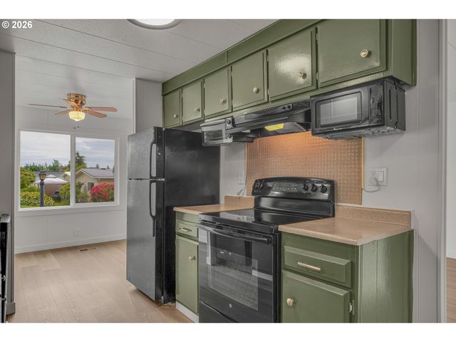 17240 Sw ELDORADO Dr, Portland, OR 97224