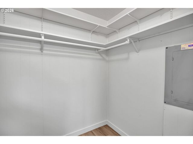 17240 Sw ELDORADO Dr, Portland, OR 97224