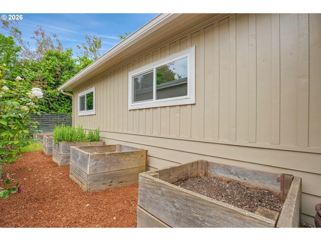 17240 Sw ELDORADO Dr, Portland, OR 97224