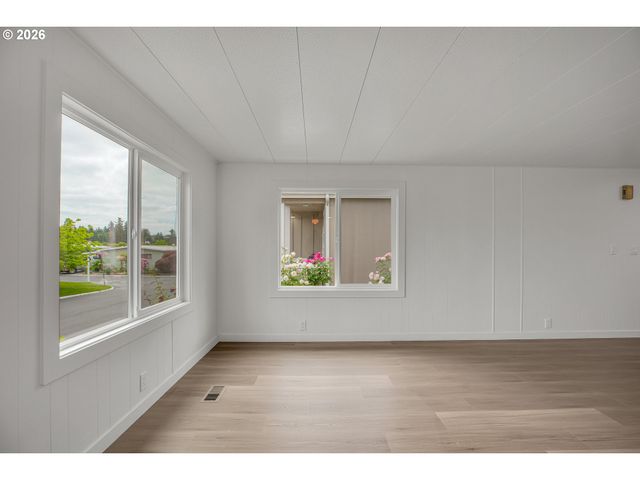 17240 Sw ELDORADO Dr, Portland, OR 97224