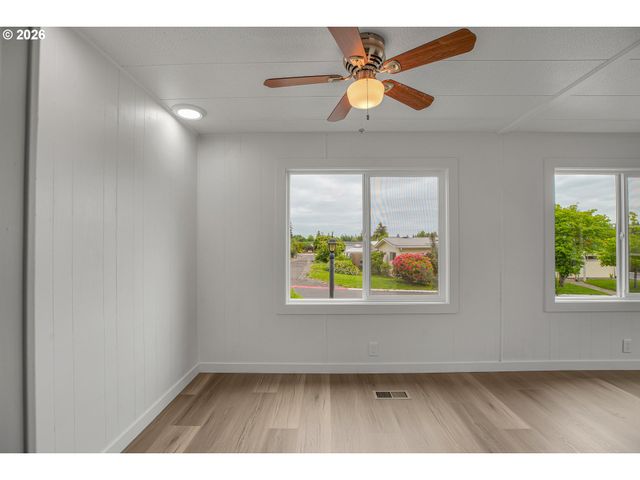 17240 Sw ELDORADO Dr, Portland, OR 97224