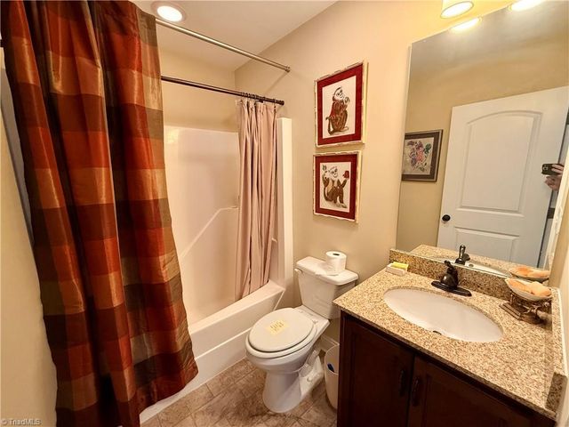 5416 Ggo Drive, Greensboro, NC 27406