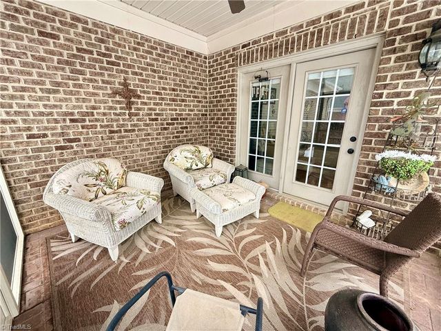 5416 Ggo Drive, Greensboro, NC 27406