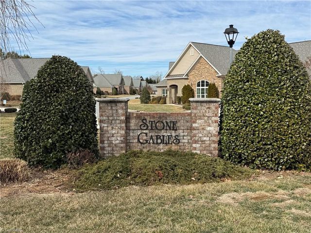 5416 Ggo Drive, Greensboro, NC 27406