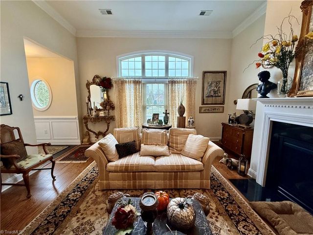 5416 Ggo Drive, Greensboro, NC 27406