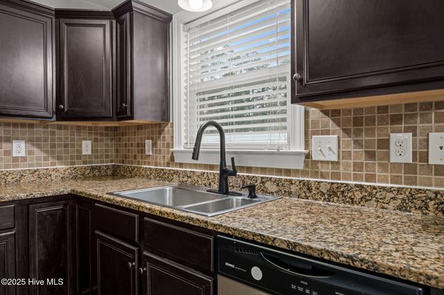 3603 Delesa Court, New Bern, NC 28560