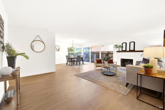 407 Acacia St, Fairfield, CA 94533