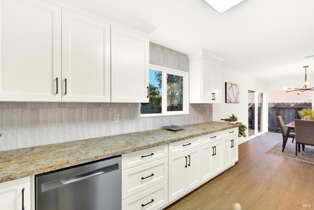 407 Acacia St, Fairfield, CA 94533