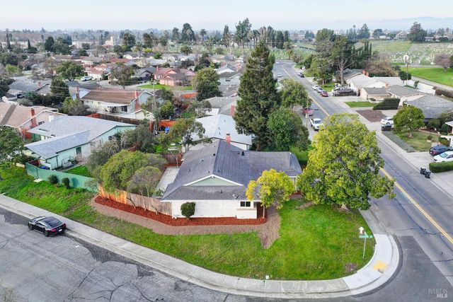 407 Acacia St, Fairfield, CA 94533