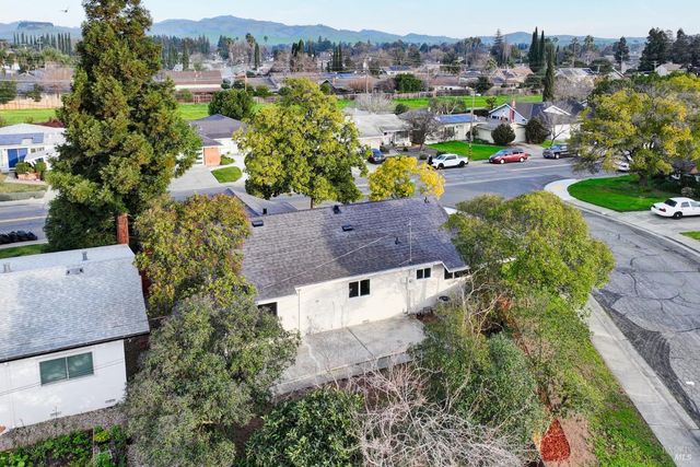 407 Acacia St, Fairfield, CA 94533