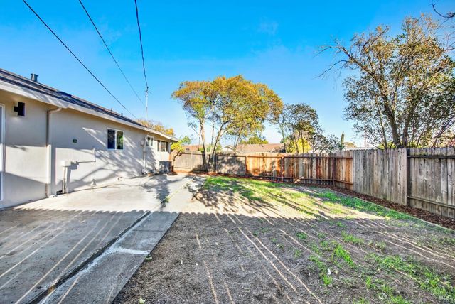 407 Acacia St, Fairfield, CA 94533