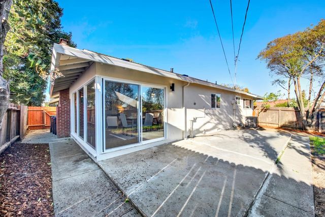 407 Acacia St, Fairfield, CA 94533