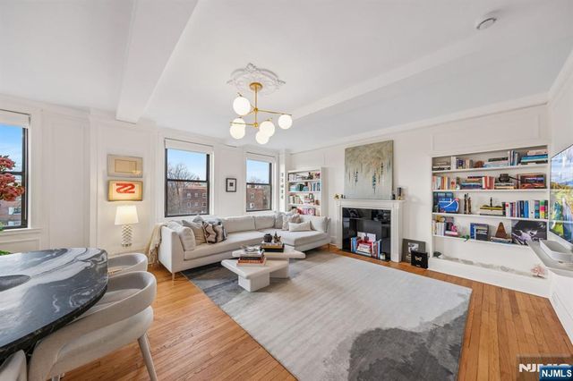 363-377 Mt Prospect Avenue 6DW, Newark, NJ 07104