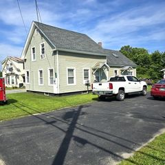 73 Center Street, Lyndon, VT 05850