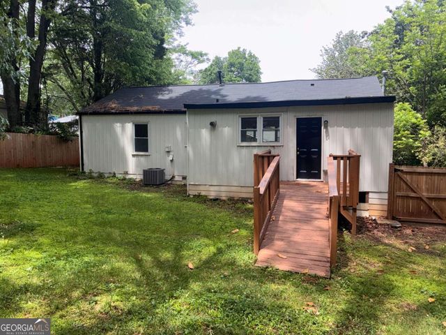 2190 Gordon Circle SE, Smyrna, GA 30080