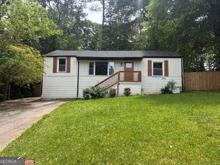 2190 Gordon Circle SE, Smyrna, GA 30080
